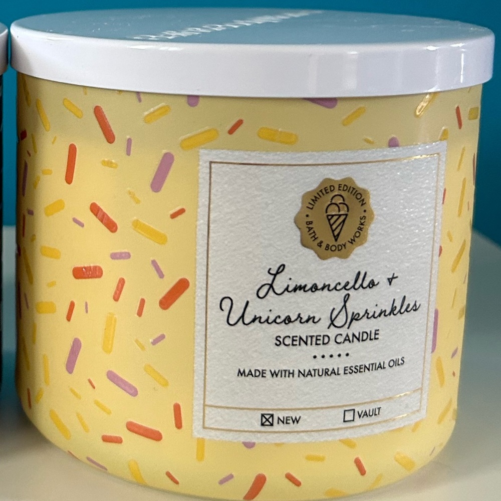 Bath and body works limoncello and unicorn sprinkles candle